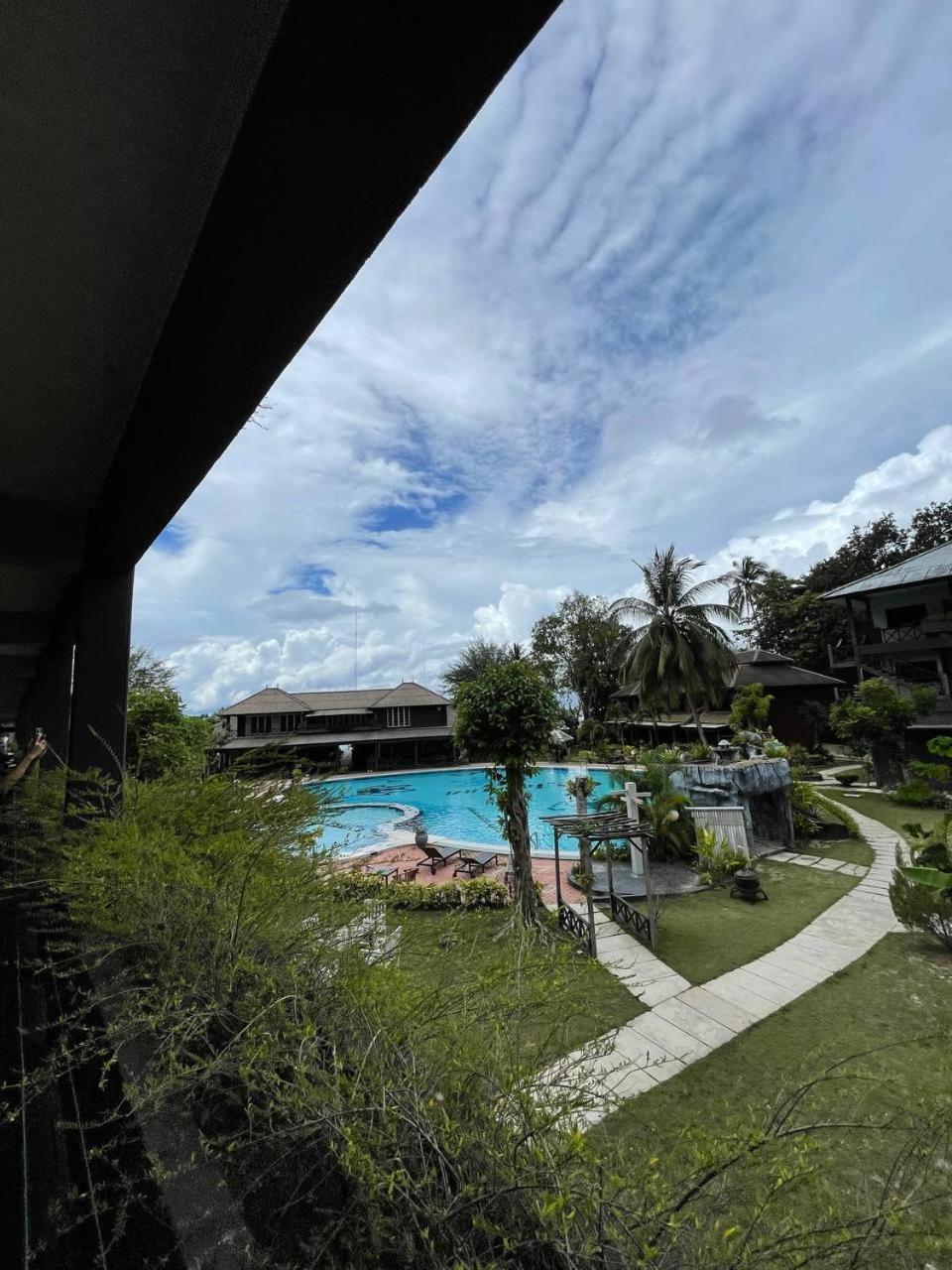 Beach Resort - Arwana Perhentian Besar كامبونغ كوالا بيسوت المظهر الخارجي الصورة