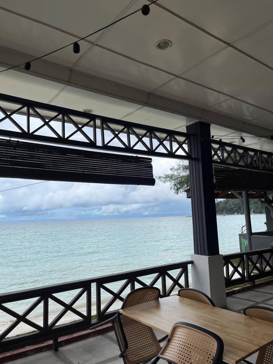 Beach Resort - Arwana Perhentian Besar كامبونغ كوالا بيسوت المظهر الخارجي الصورة