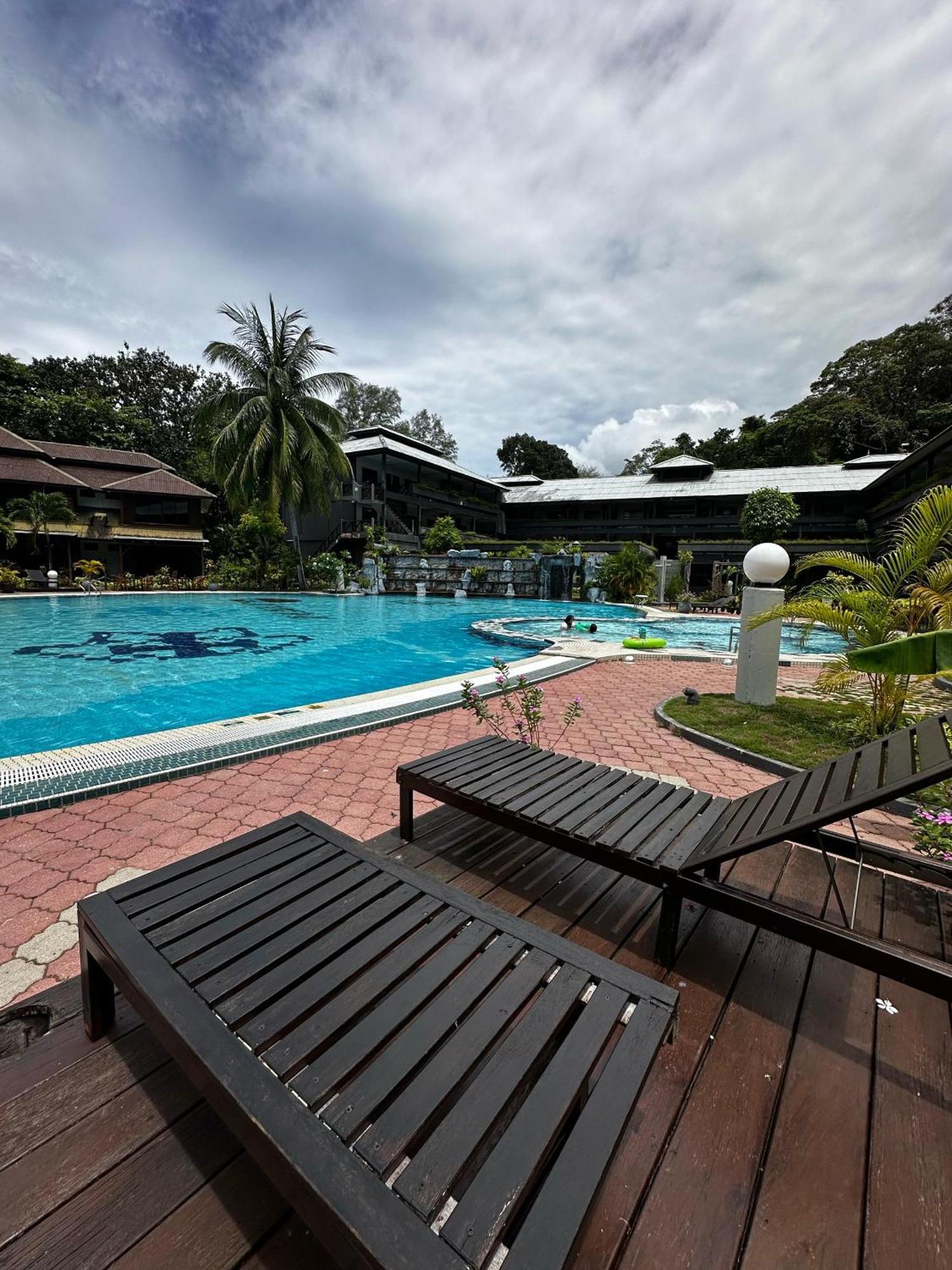 Beach Resort - Arwana Perhentian Besar كامبونغ كوالا بيسوت المظهر الخارجي الصورة